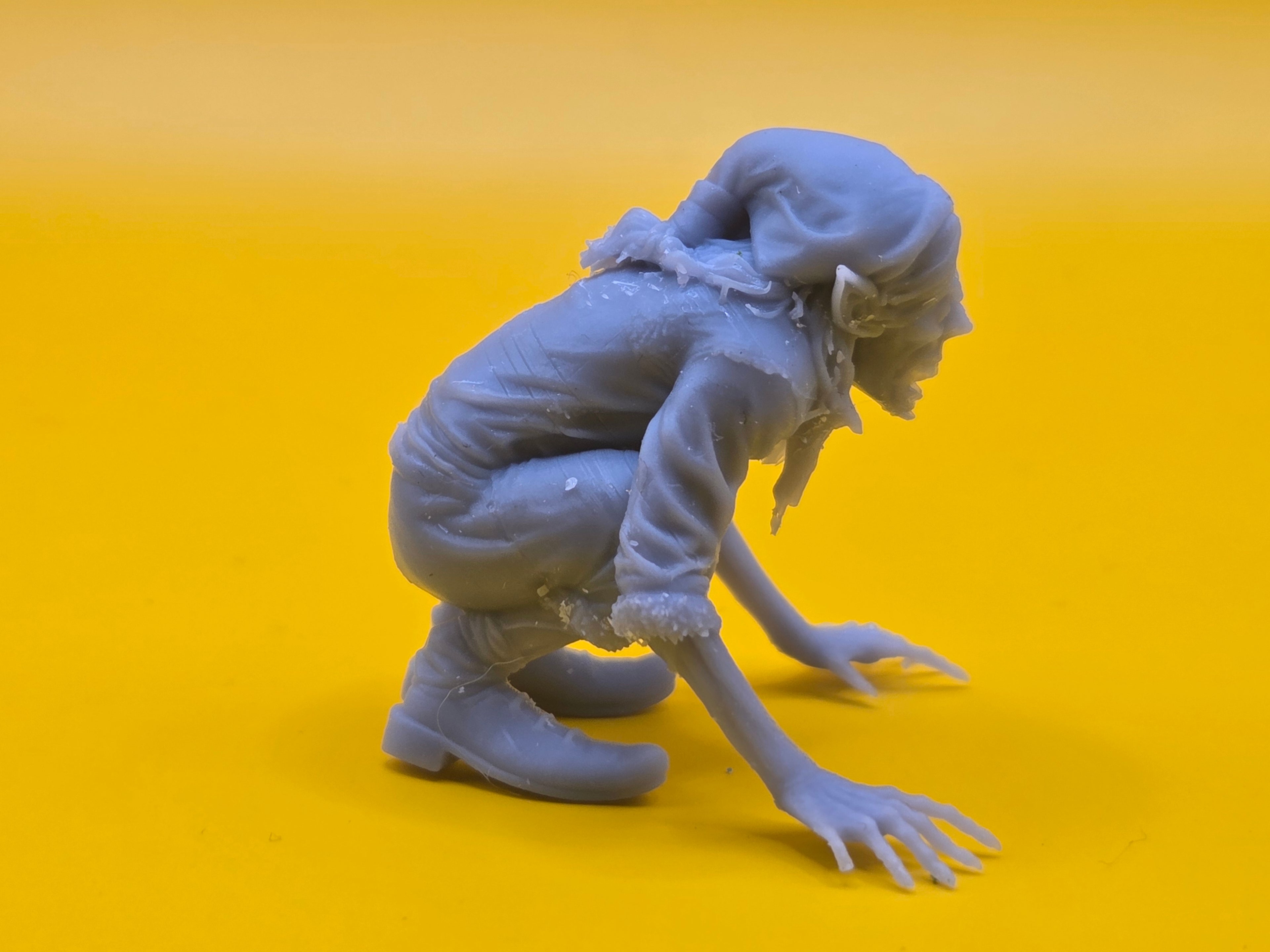 Frostbite Faye - Undead - 32mm - Resin - Unpainted