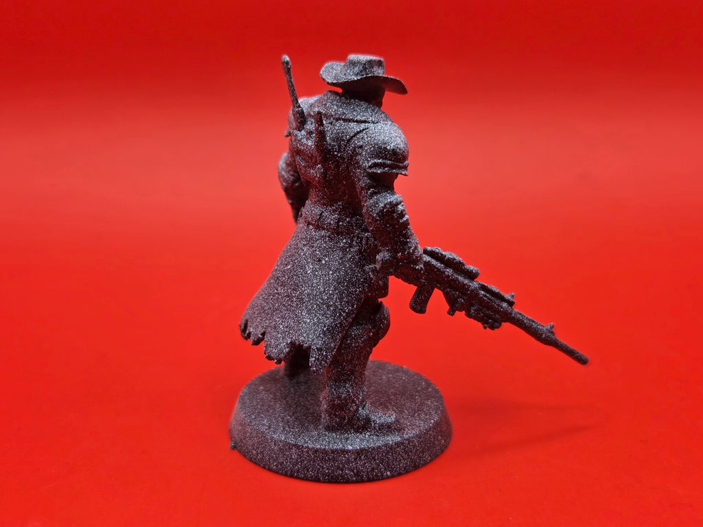 N1C, Hero of the Wastes - Waforged - 32mm - Resin - Unpainted