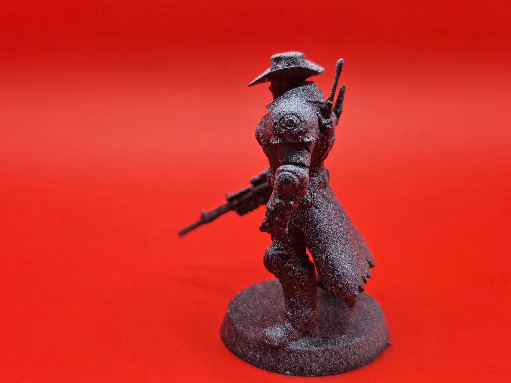 N1C, Hero of the Wastes - Waforged - 32mm - Resin - Unpainted