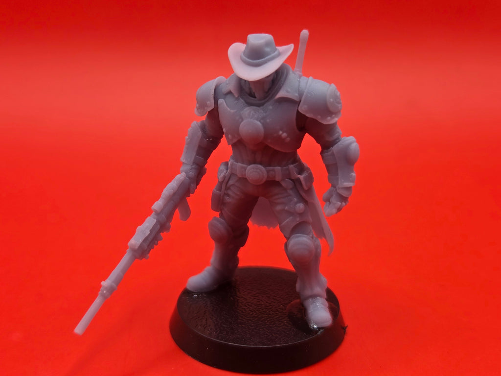 N1C, Hero of the Wastes - Waforged - 32mm - Resin - Unpainted