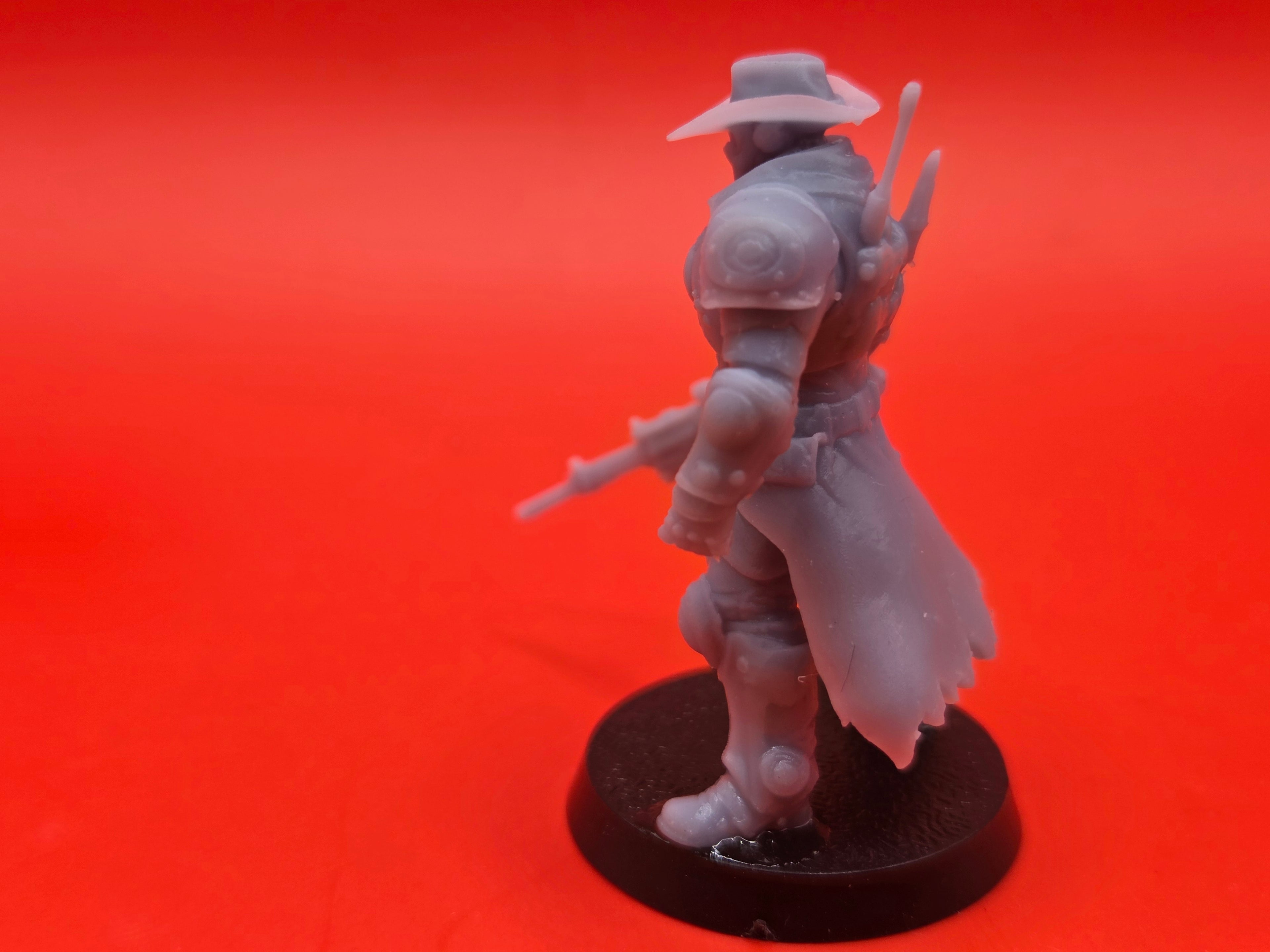 N1C, Hero of the Wastes - Waforged - 32mm - Resin - Unpainted