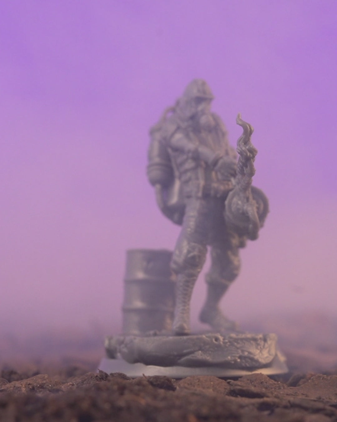 FLAMETHROWER TROOPER  - Science Fiction - Human - 32mm - Unpainted